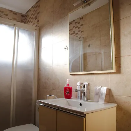 Apartment Zona Club Nautico Piscina Comunitaria 4 *