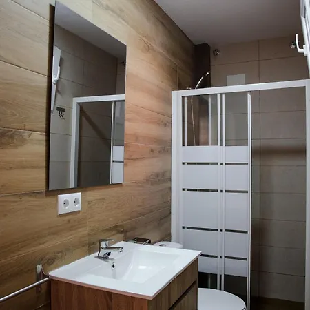 Apartment Zona Club Nautico Piscina Comunitaria 4 *