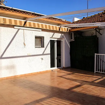 Zona Club Nautico Piscina Comunitaria 4 *